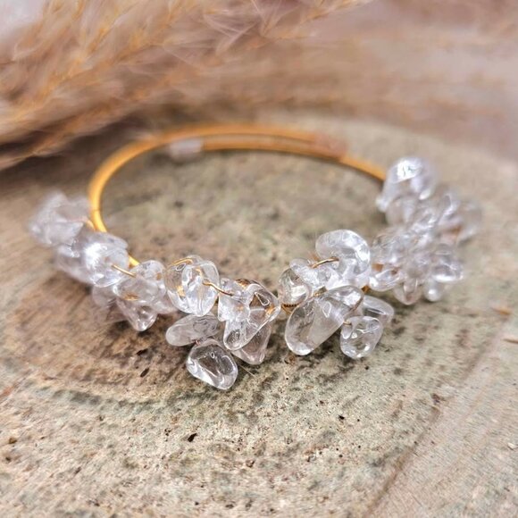 Nature Crystal Chips Flowers Bangle - Picture 8 of 10